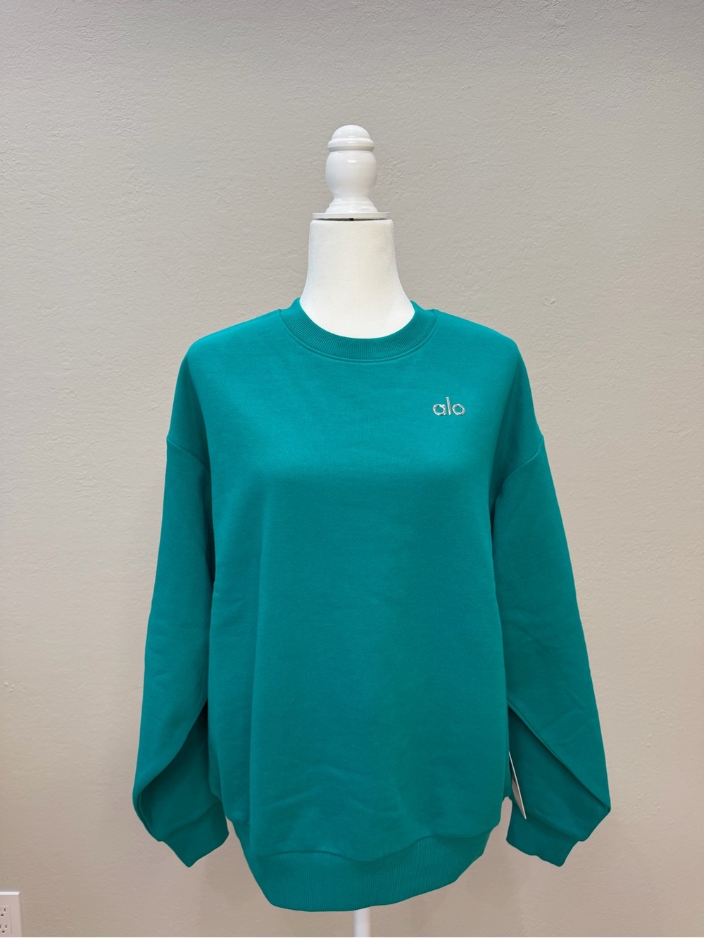 Alo Yoga Accolade Crew Neck Pullover Spruce Green S NWT Sold Out Discontinued